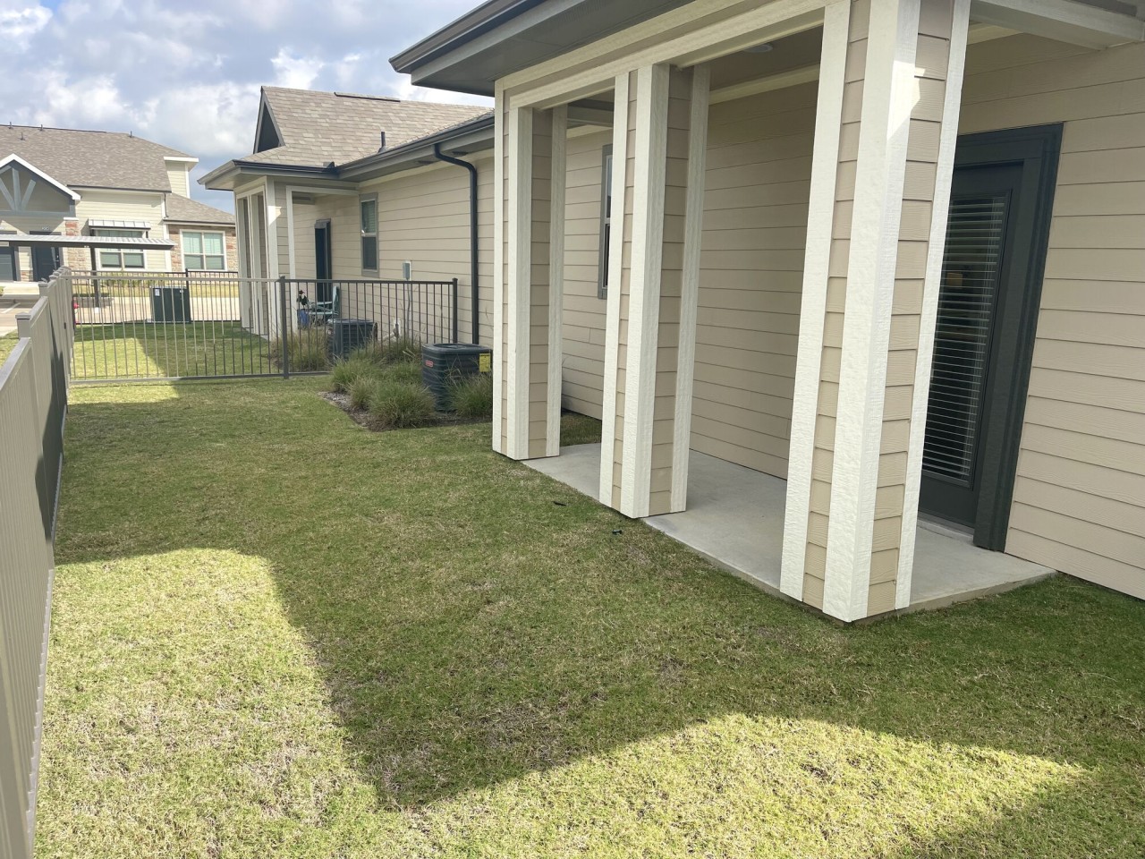 Home at Waller Image 59