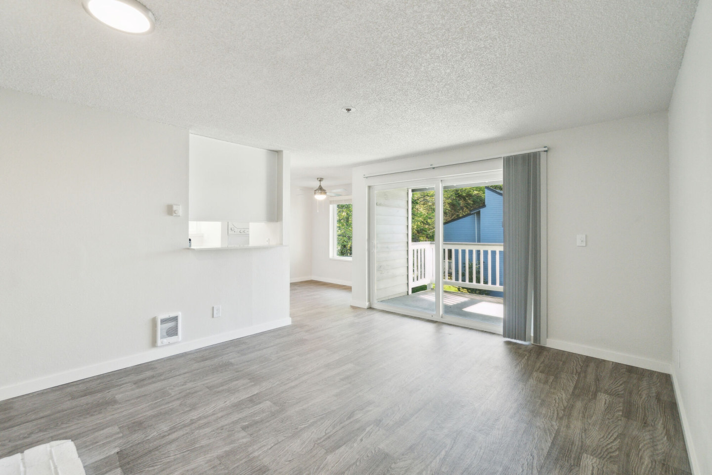 Spinnaker Apartments Image 5