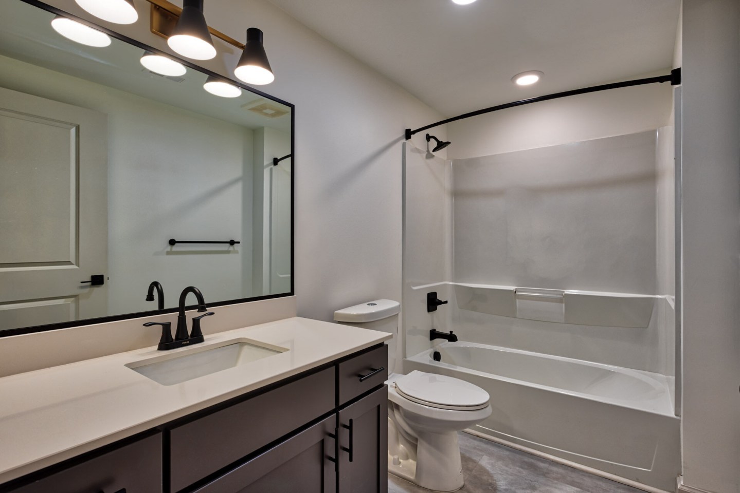 142 West York Street Apartments Image 26
