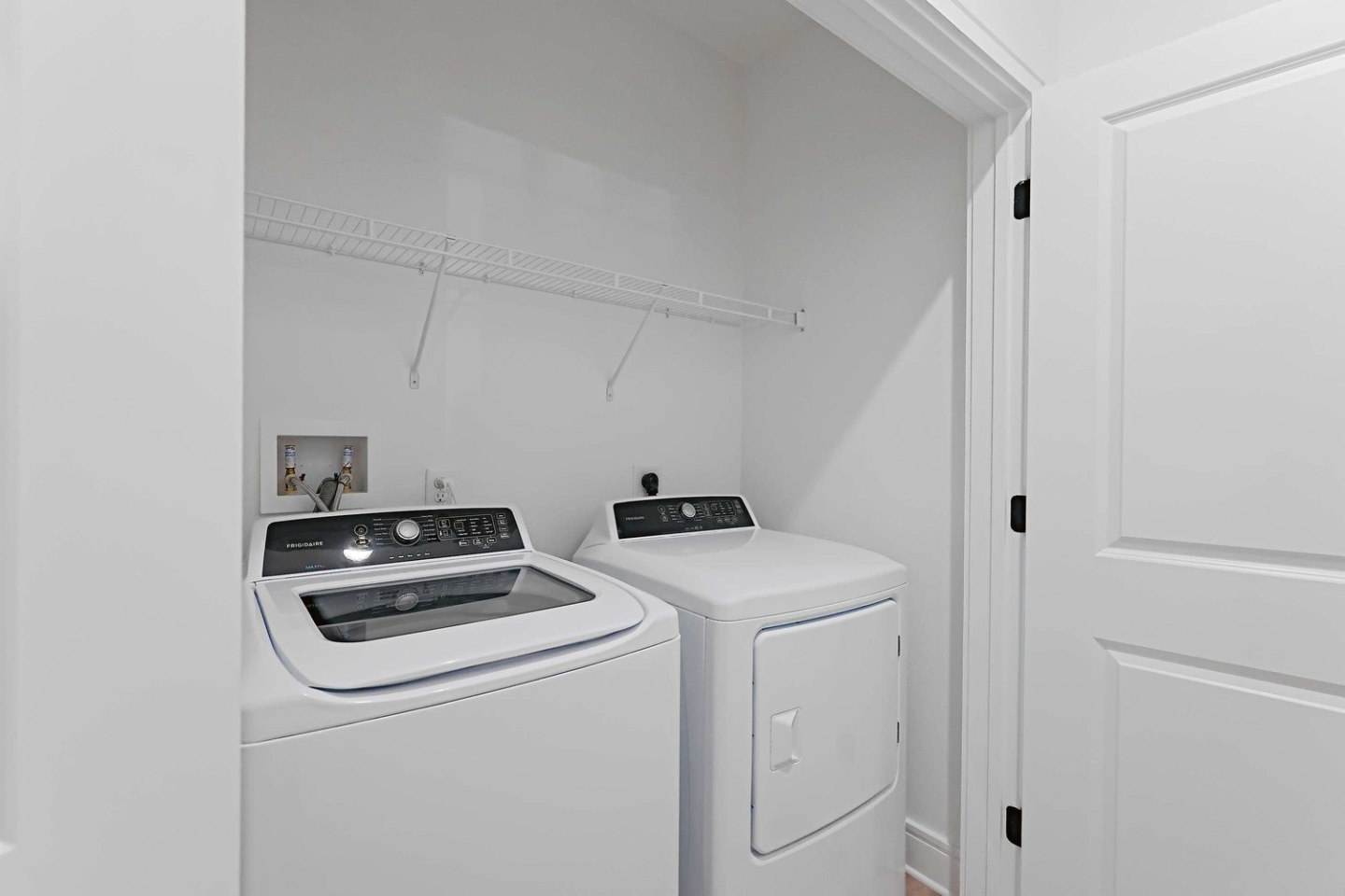 Tropia Luxury Apartments Image 32