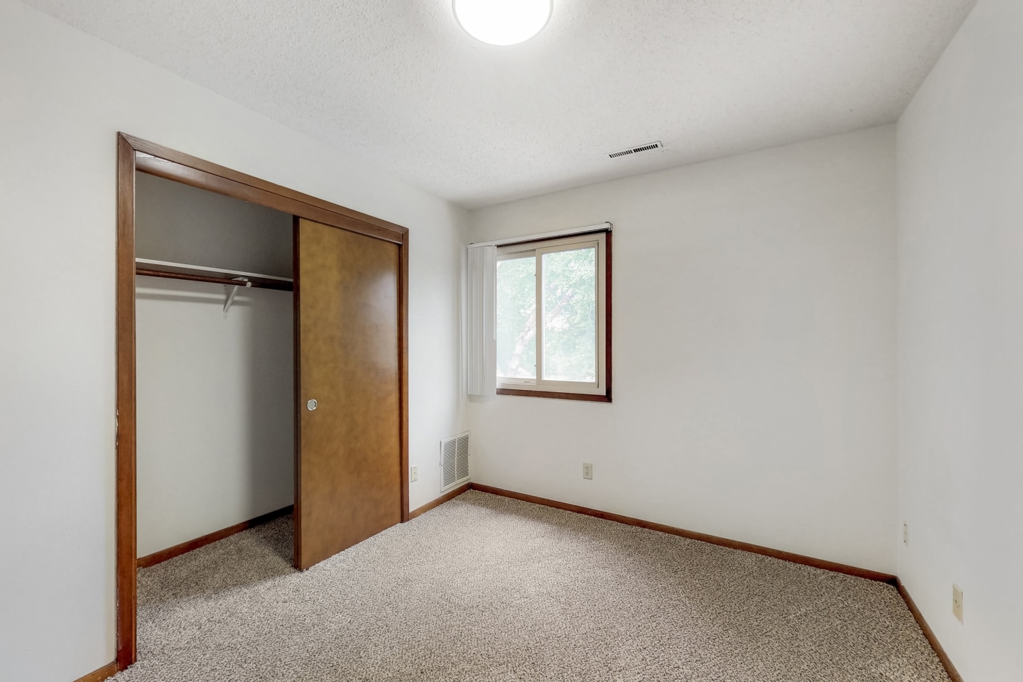 Robin Hill Image 31