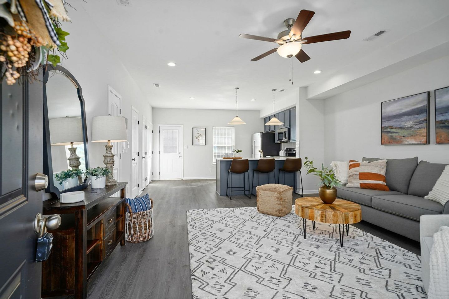 Victory Place Luxury Living Image 2