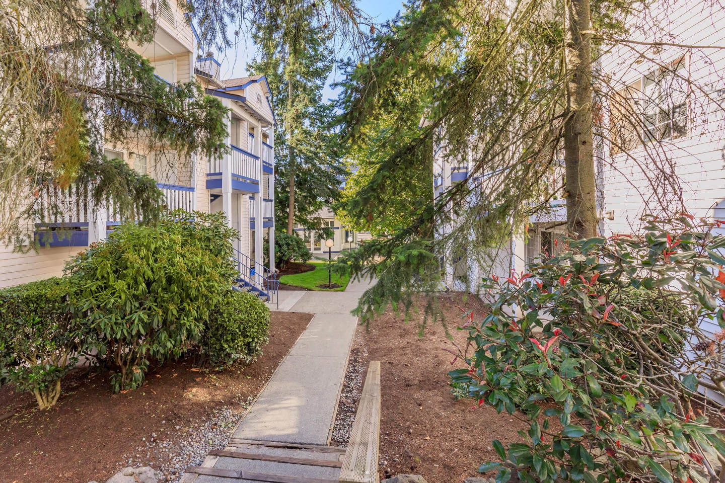 Garden Pointe Image 9