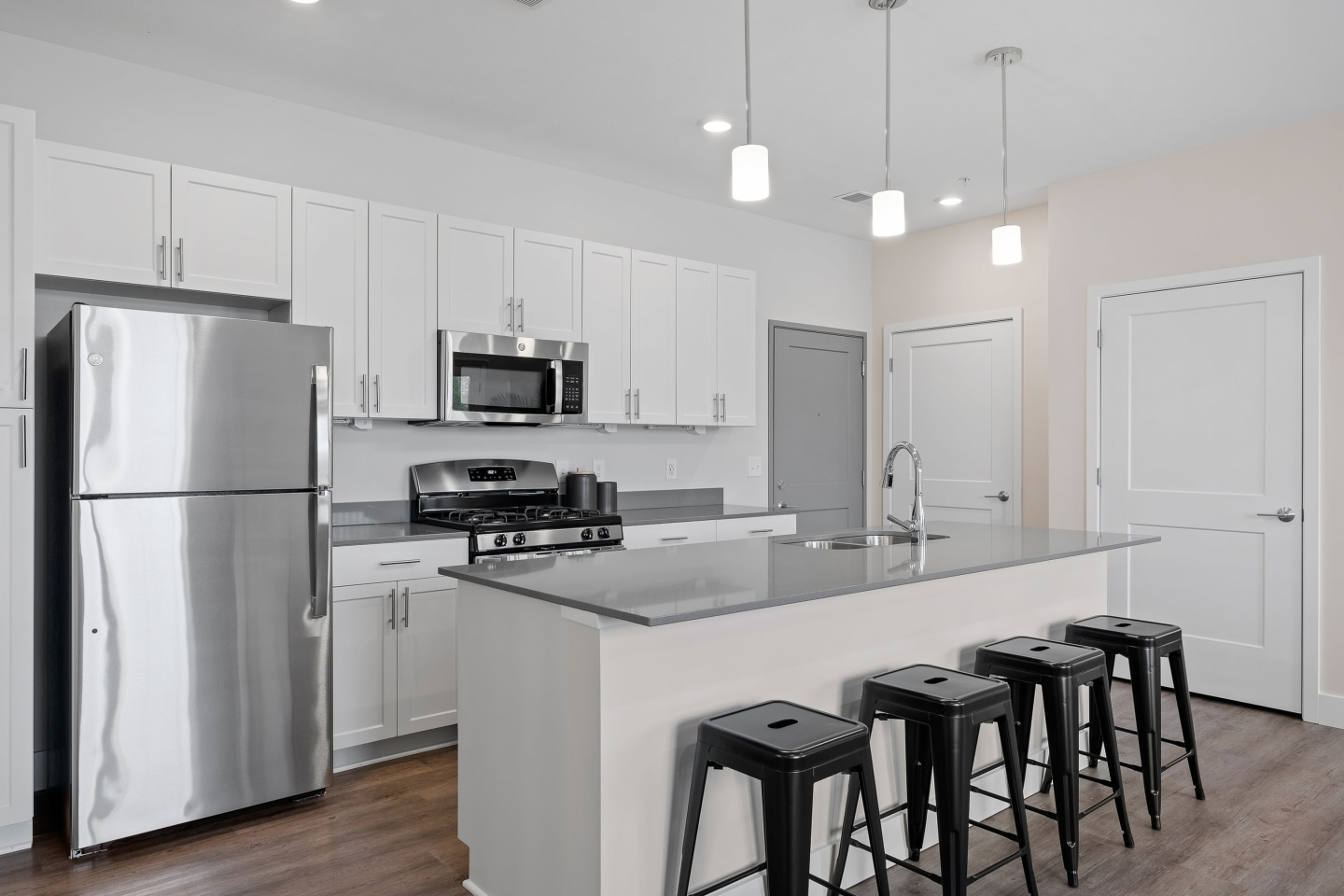 Harmony Lake Apartment Homes Image 11