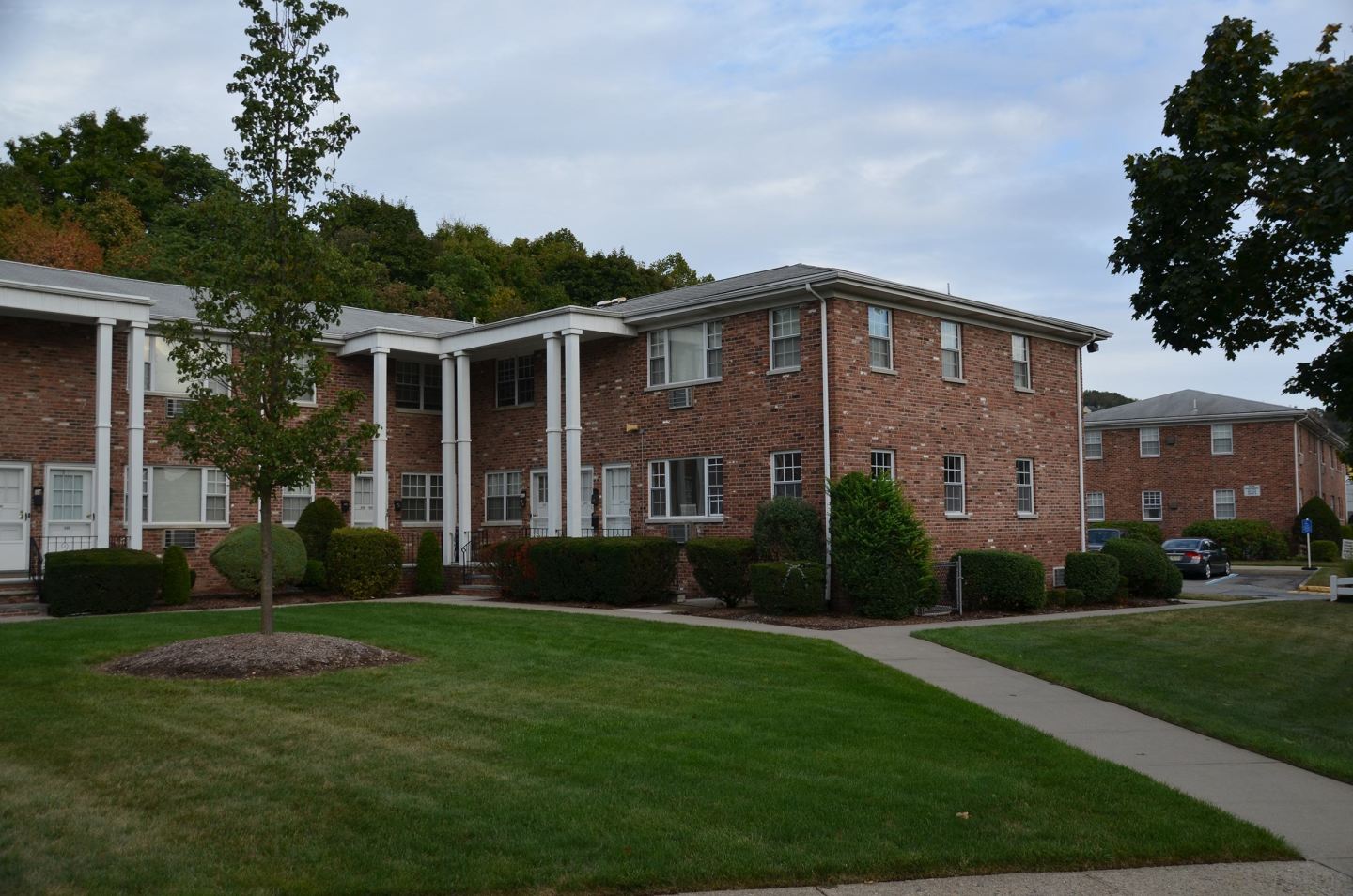 Pompton Hills Image 2