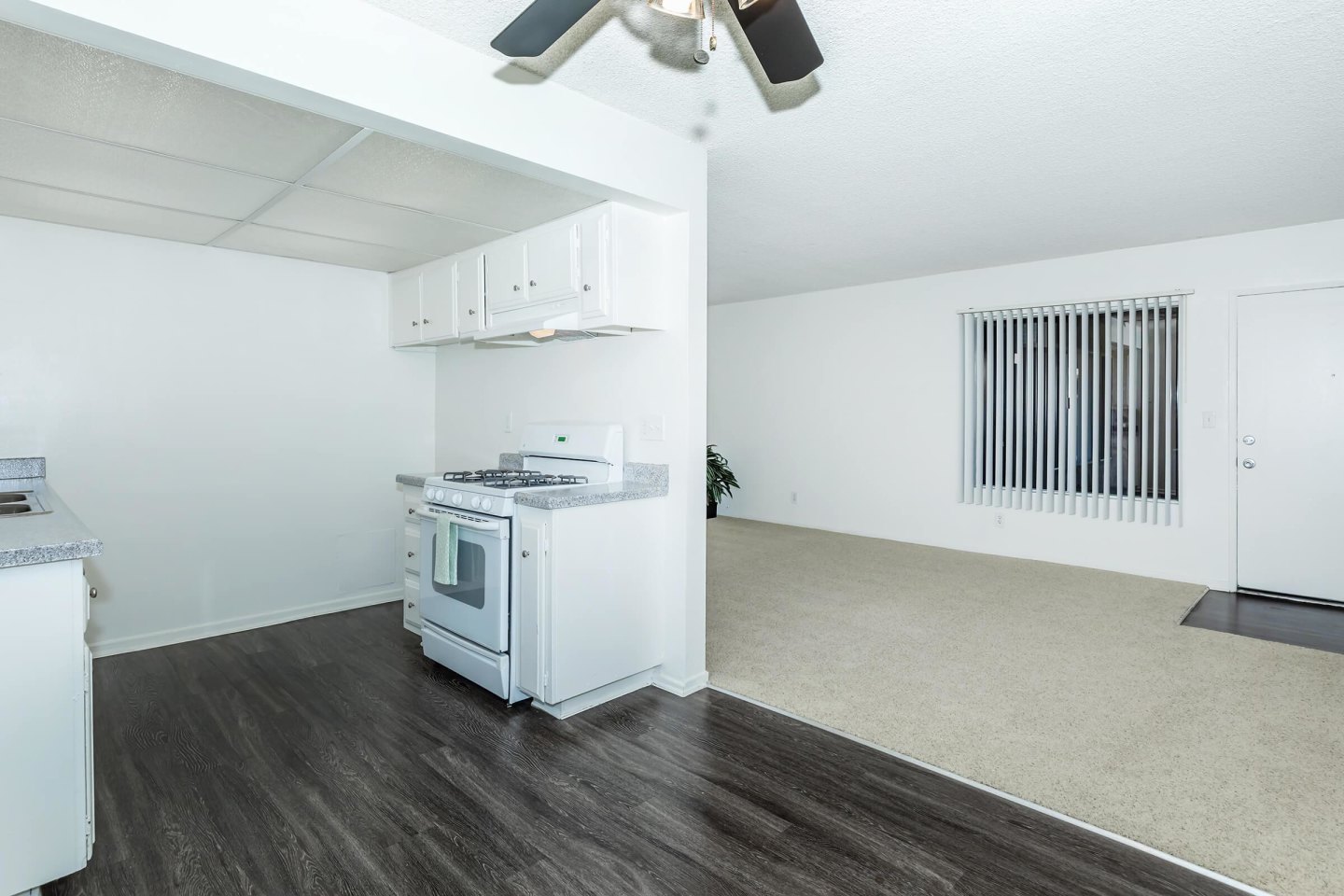 Buena La Vista Apartment Homes Image 18