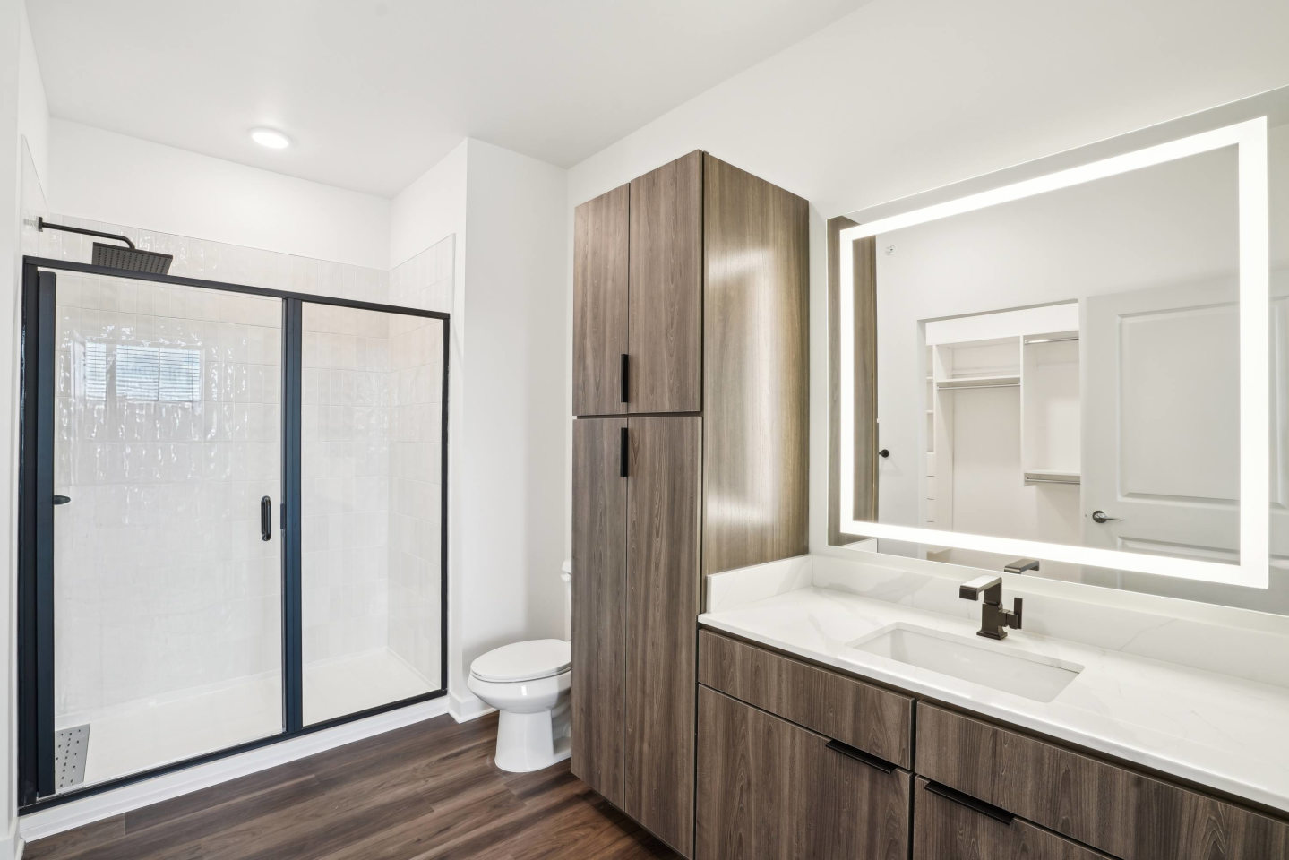 The Pullman Luxury Apartment Homes Image 5
