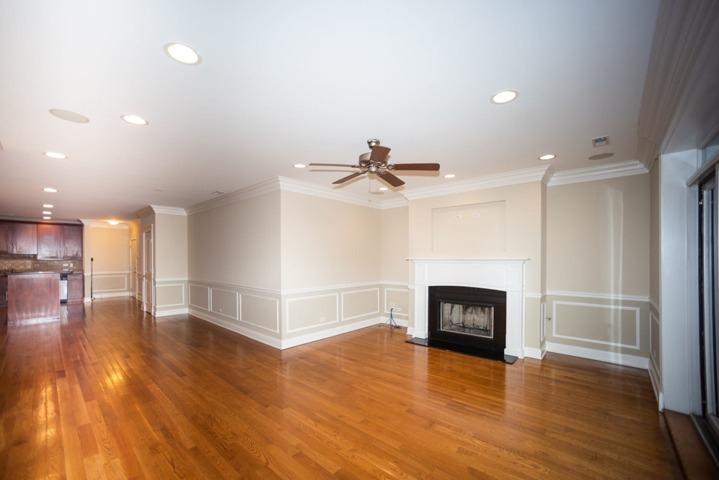 2904 W Belmont Ave Image 1