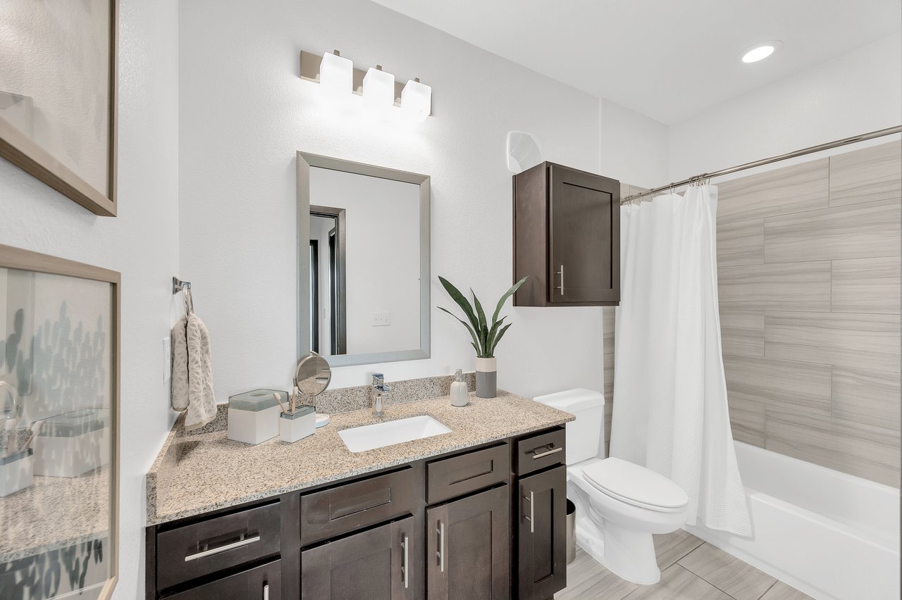 Townhomes at Lake Park Image 11
