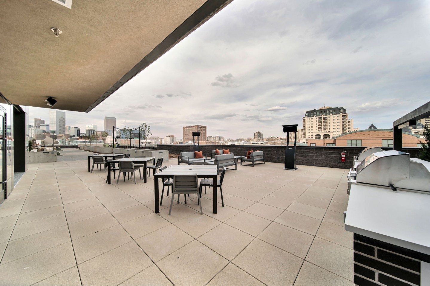 CITIZEN Image 82
