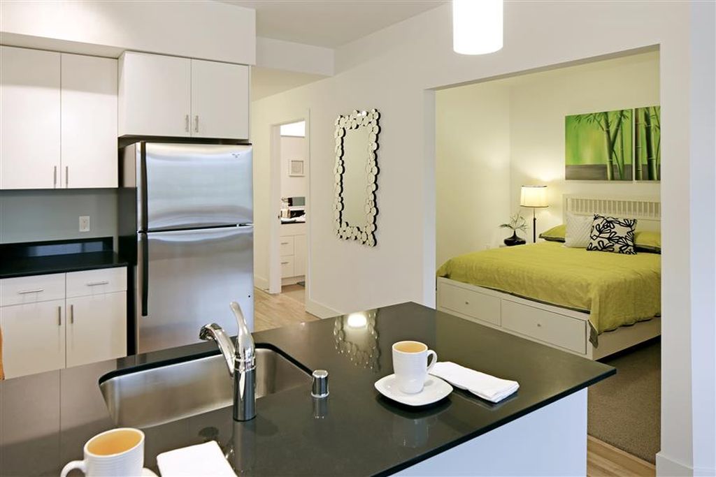 Six Oaks Apartments Image 2