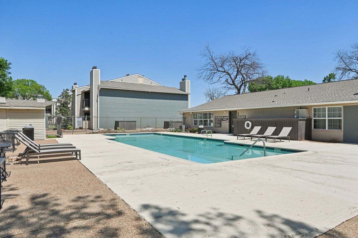Abbey Glenn Apartments Image 1