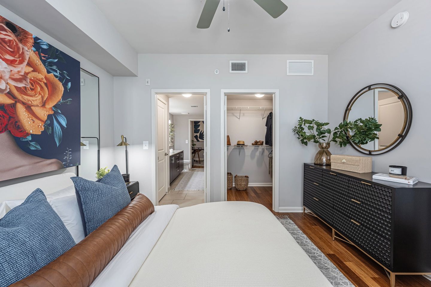 1640 Victoria Park Apartments Image 10