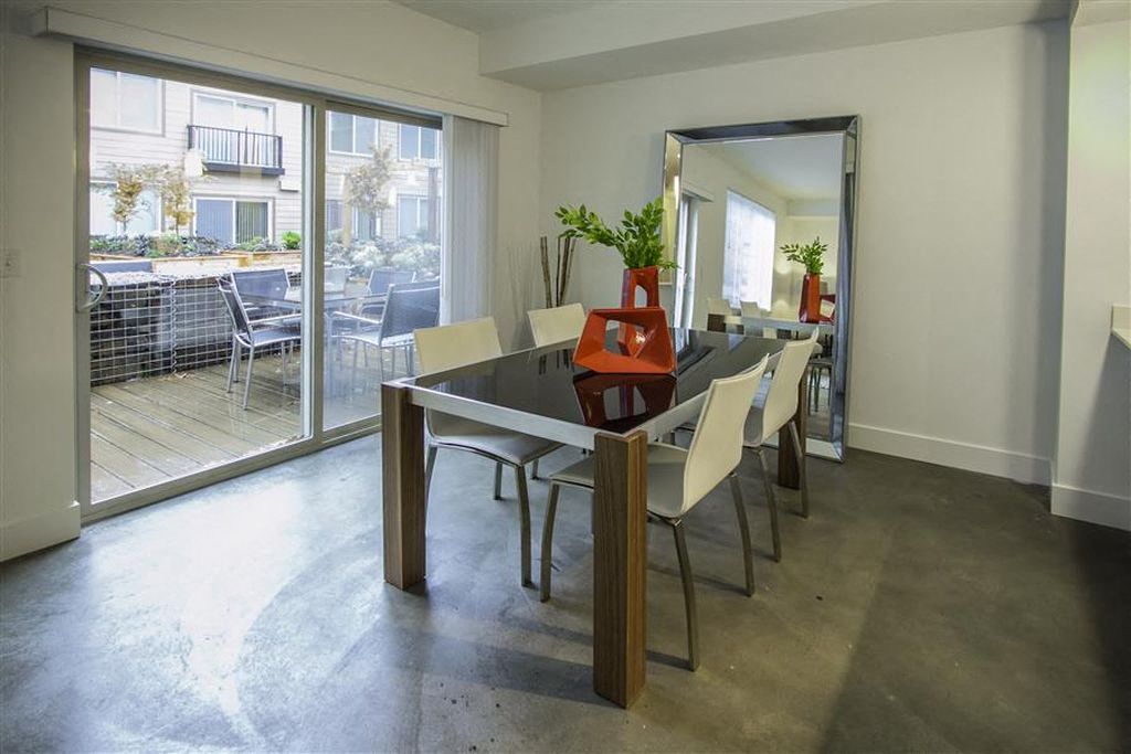 Six Oaks Apartments Image 55