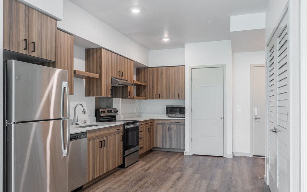 Casey Apartments Image 11