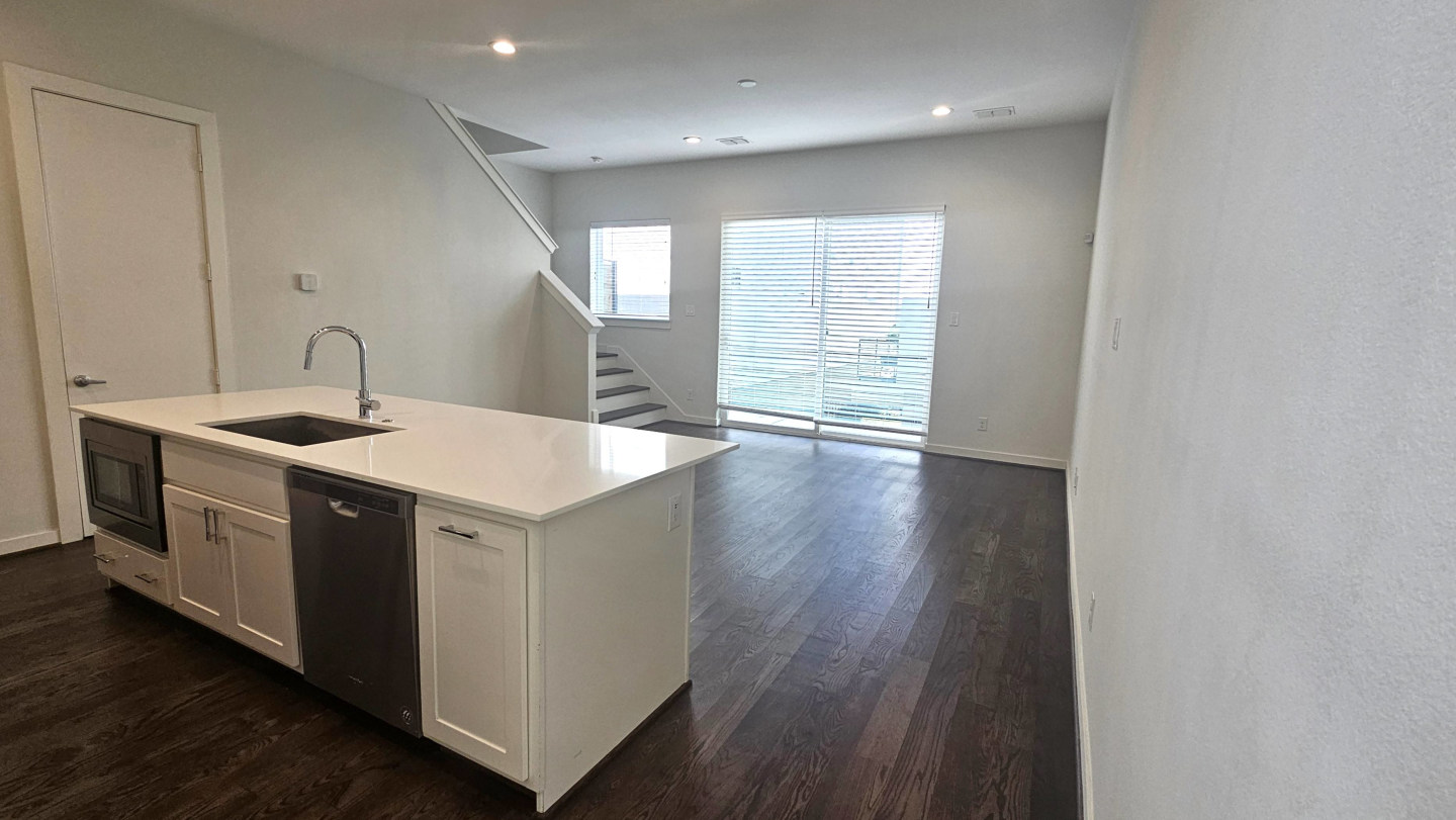 Sanctuary 1518 Image 13