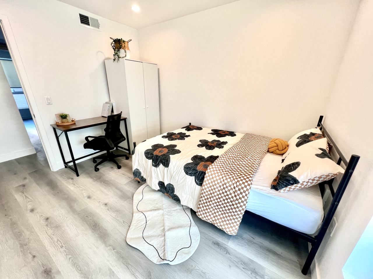 The Oasis - Co-Living Image 3