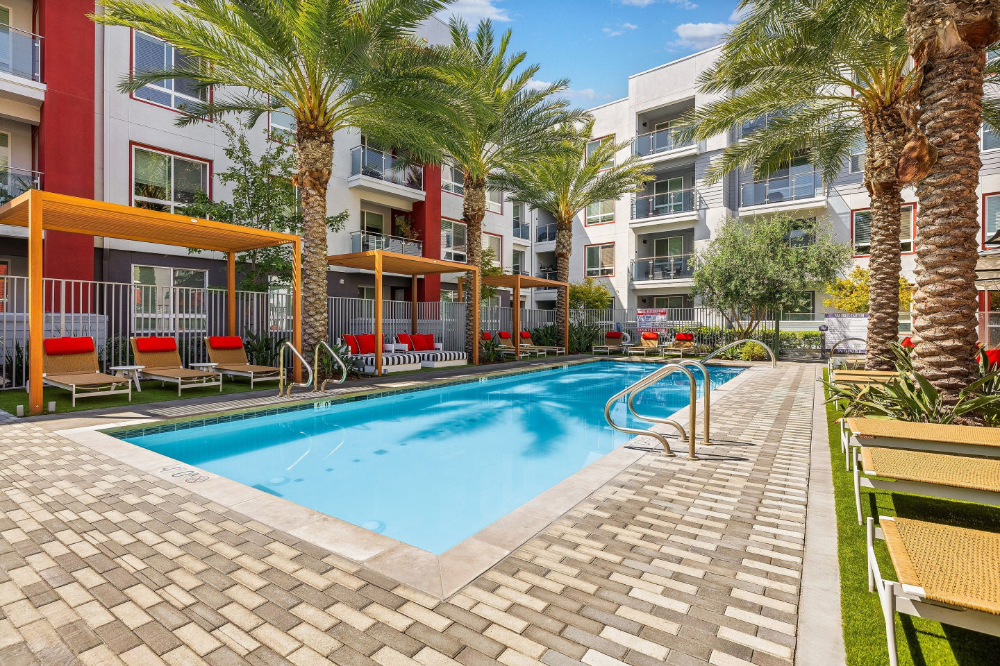 DUO Apartments Image 1