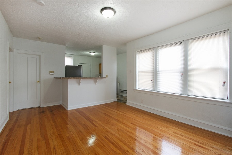 8456 S Wabash Ave Image 5