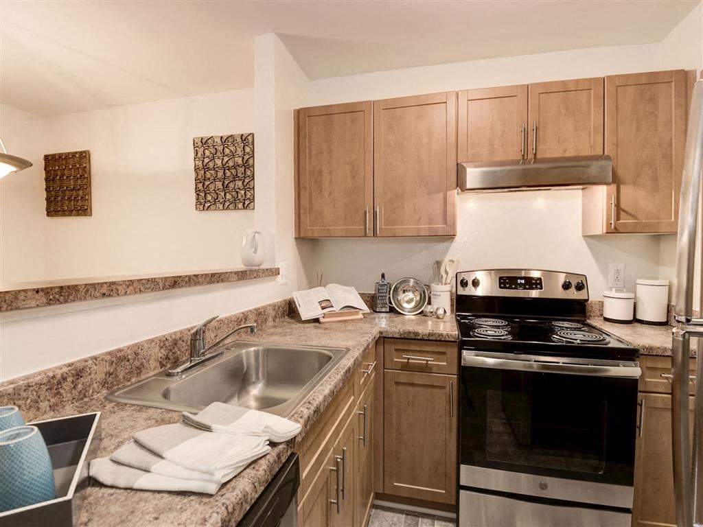 Henley at Kingstowne Image 8