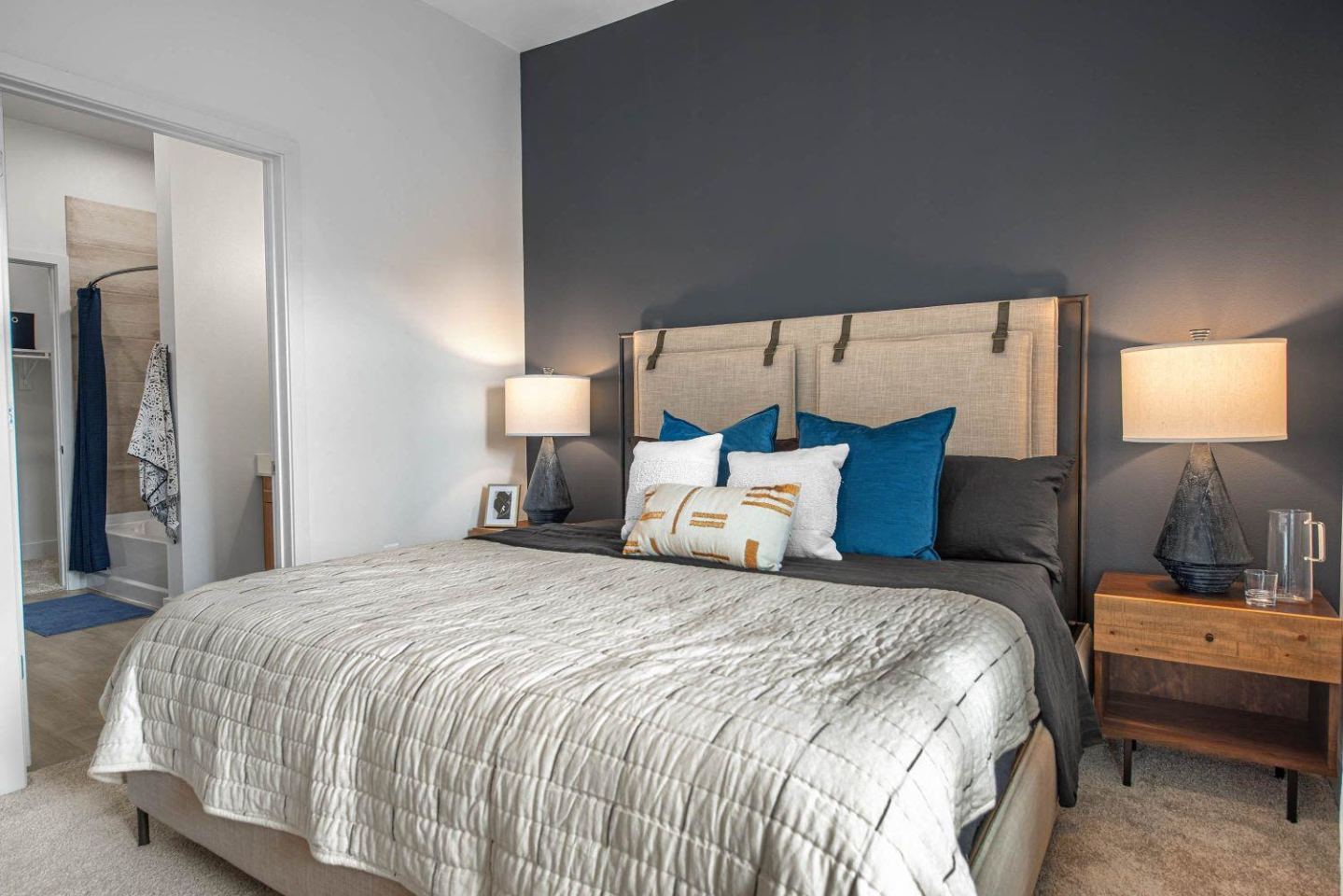 Luxia Preston Image 4