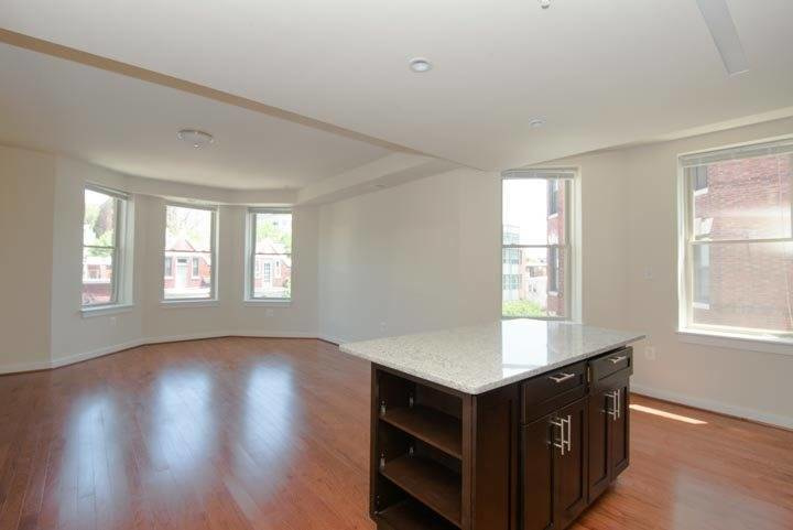1430 W Image 7