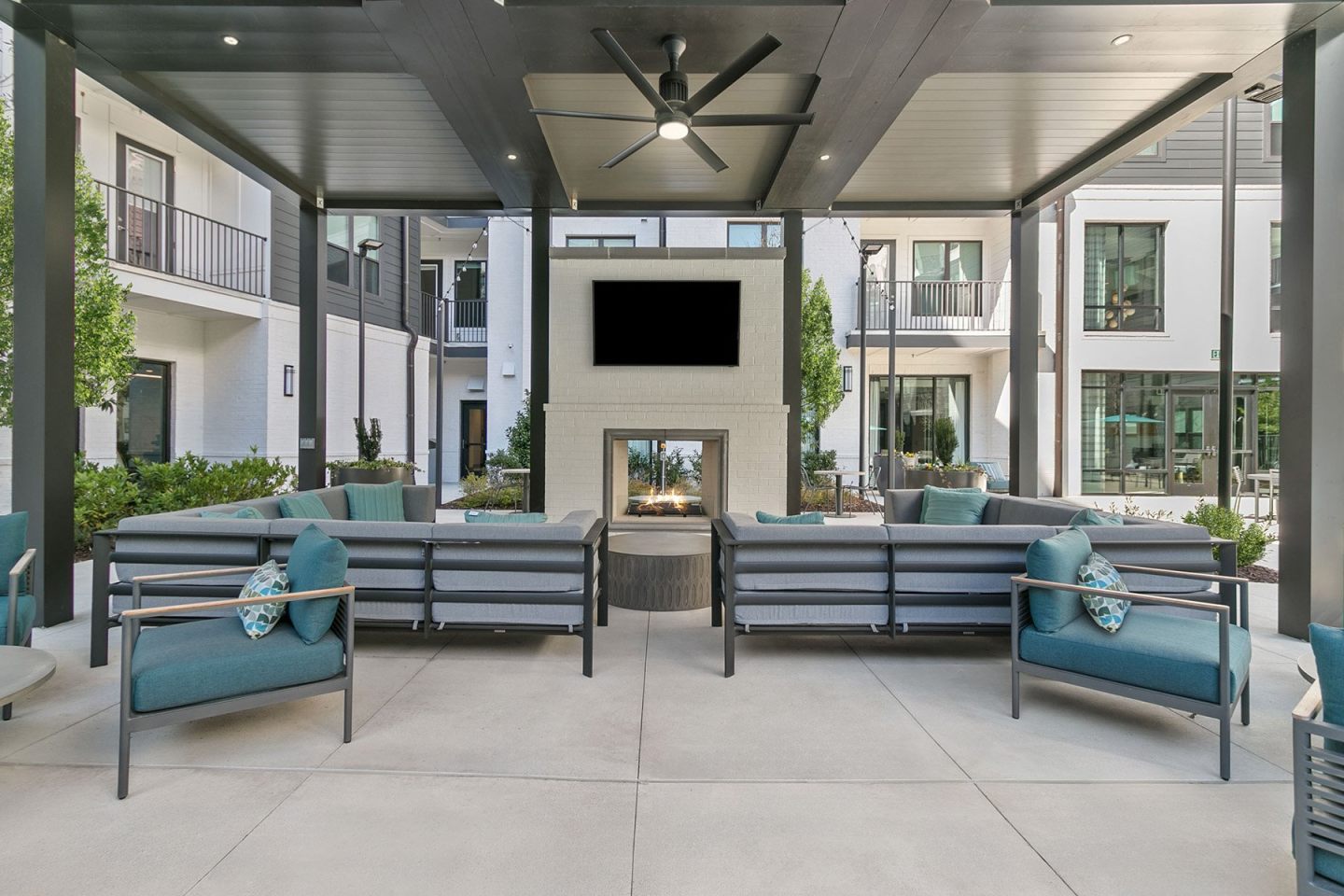 Auden Atlanta Apartments & Townhomes Image 6