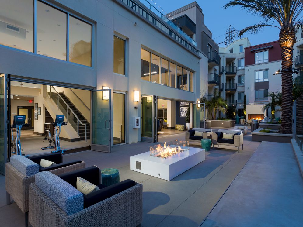 Avalon Huntington Beach Image 32