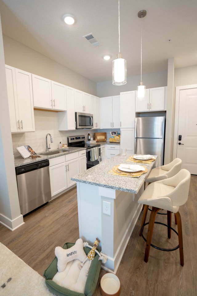 Hendricks Apartments Image 32