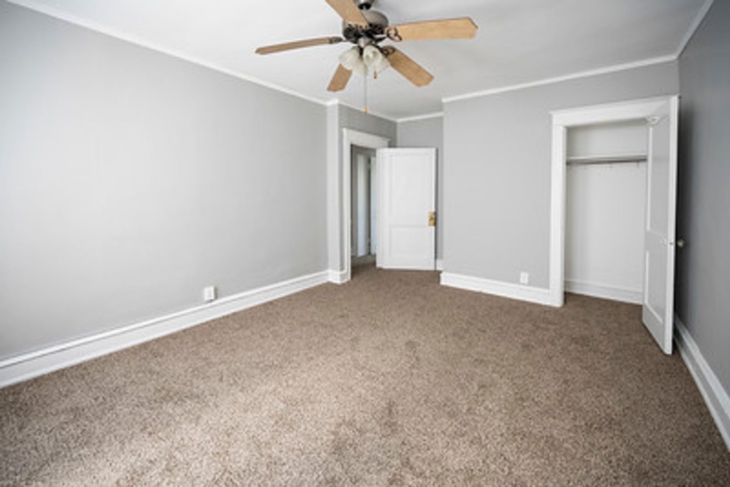 English Manor Image 15