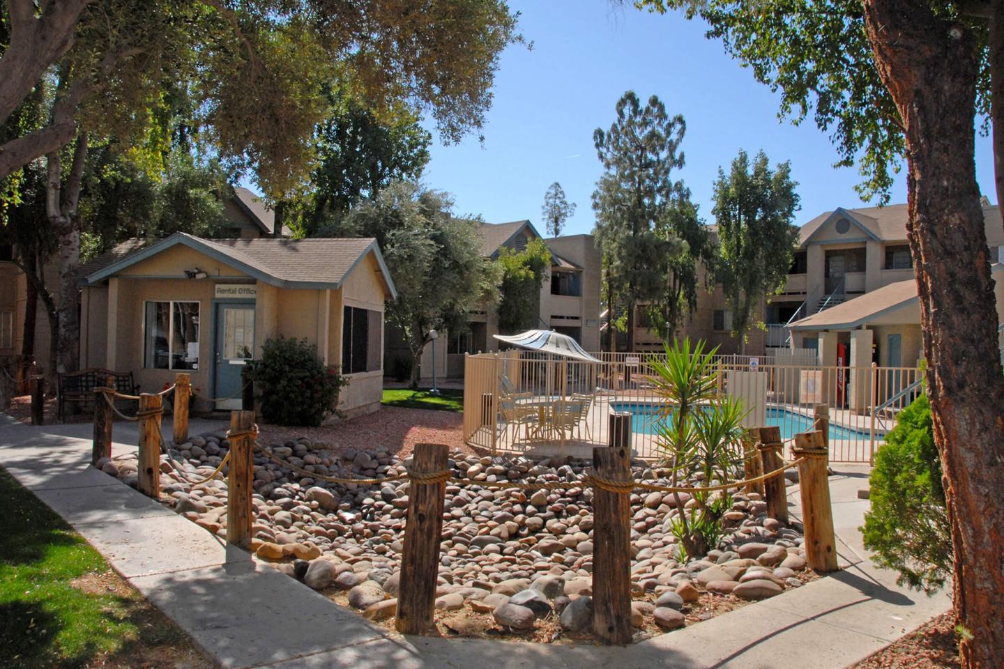 Brook Creek Apartments Image 3