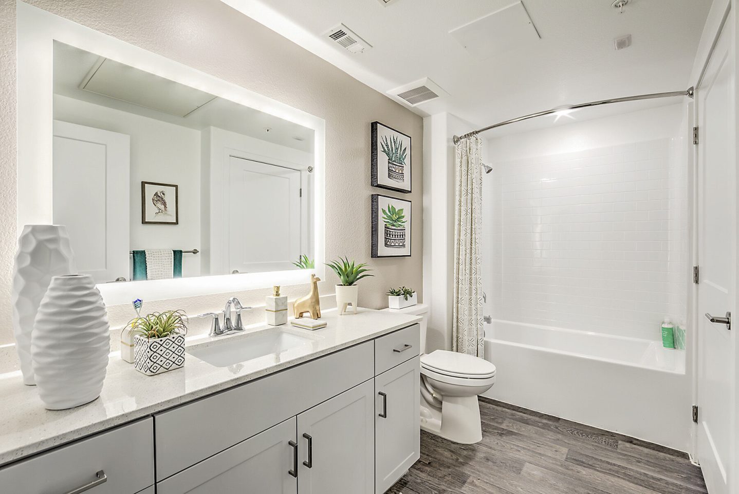 Sunridge Heights Image 16