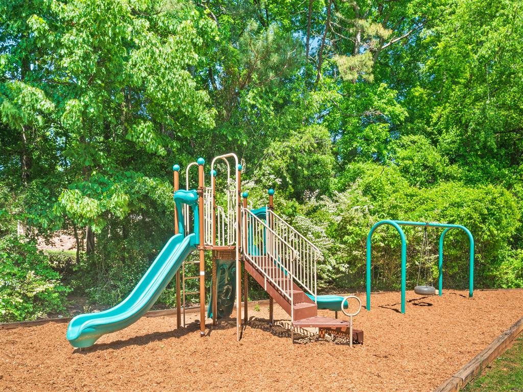 Pinewood Townhomes Image 20