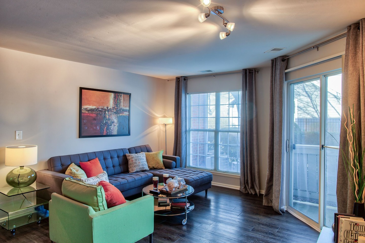 Lakeshore Apartments Image 35