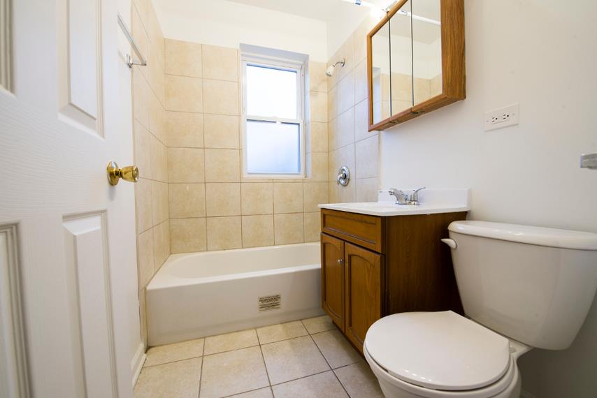 9244 S Saginaw Image 7