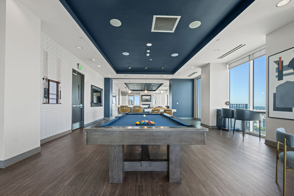 Skyhouse Uptown North Image 7