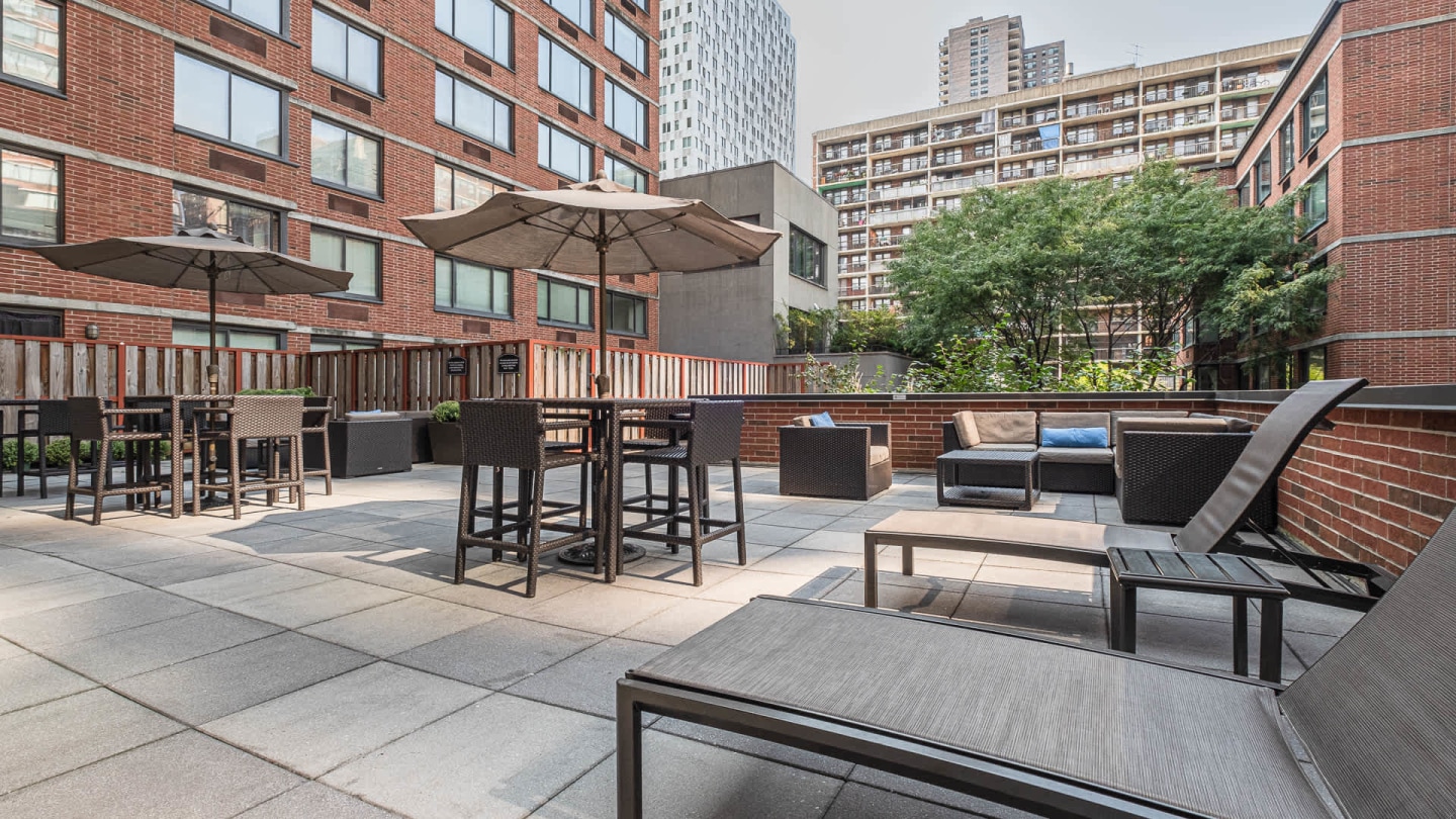 West 54th Image 29