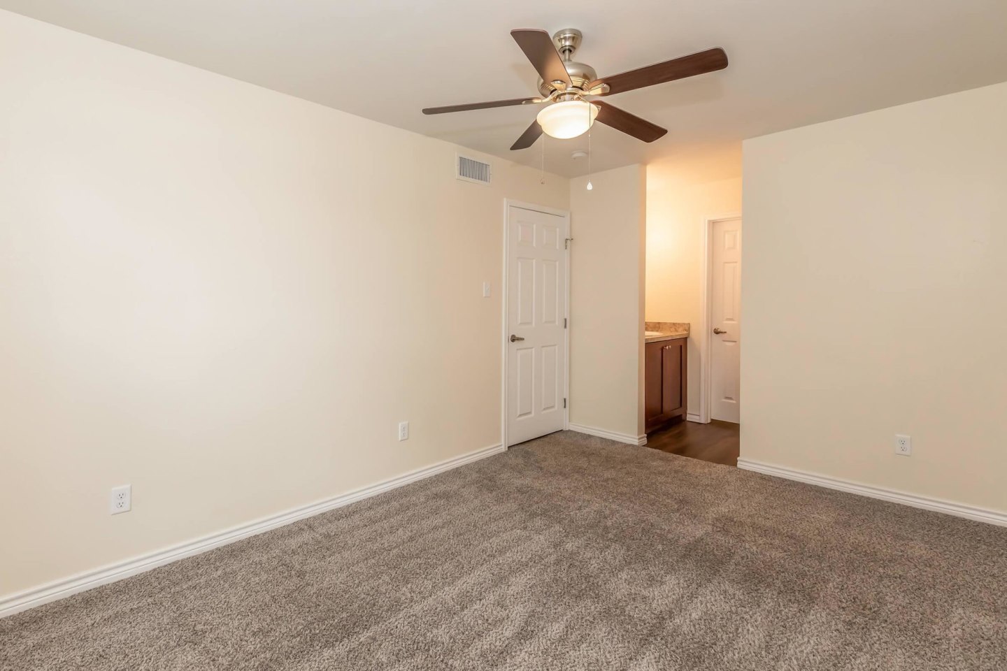 Parkside Apartments Image 22