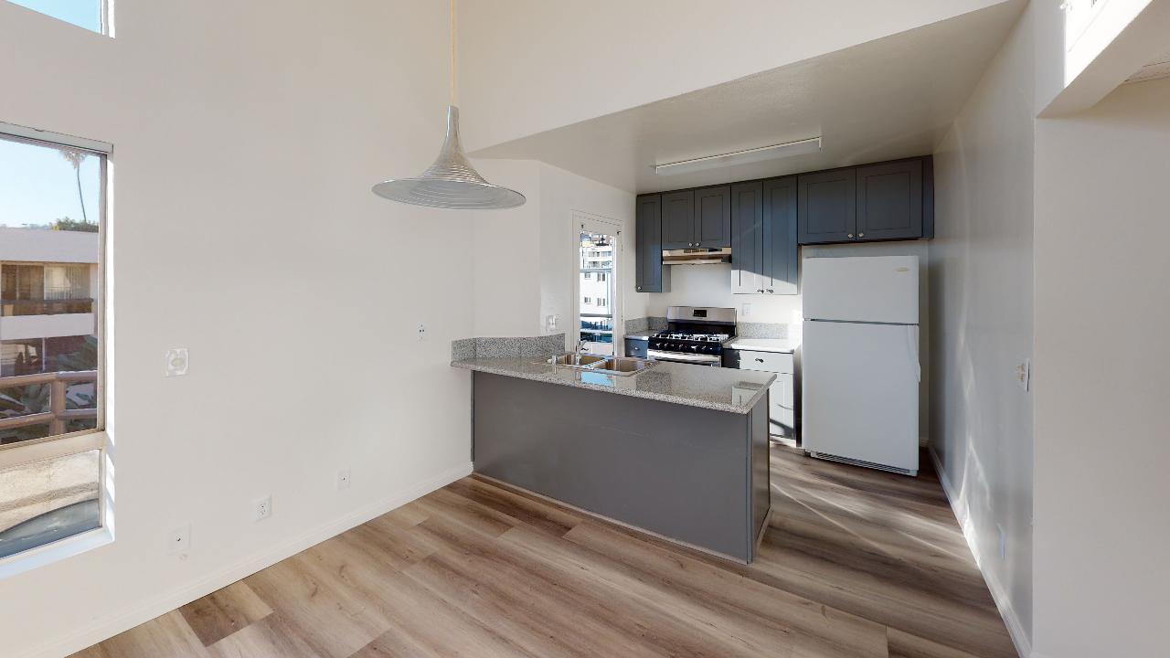 1632 N. Formosa Ave. Image 3