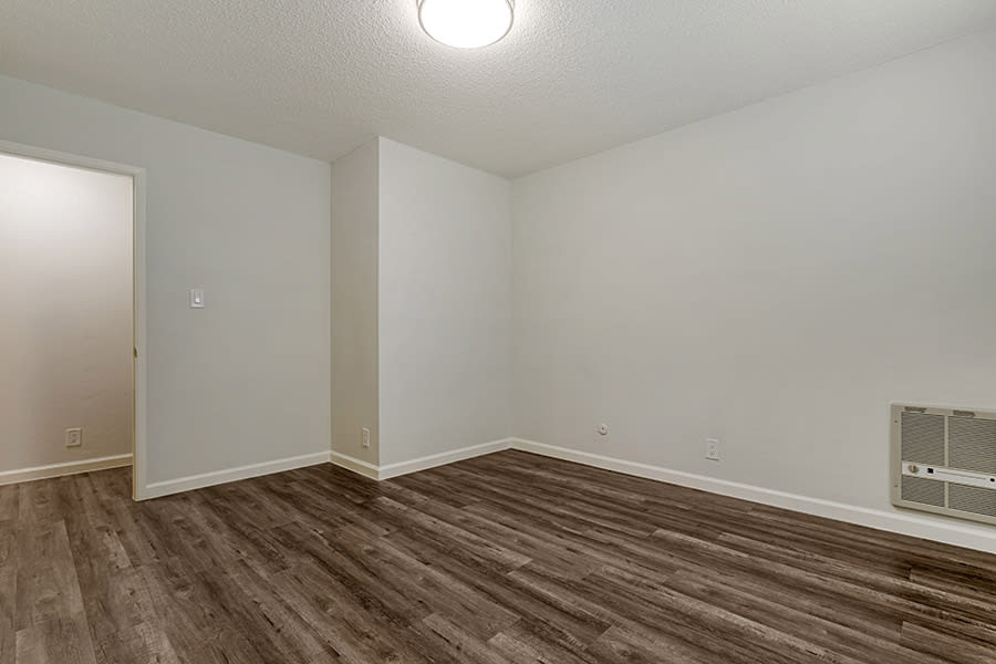 351 Lester Avenue Apartments Image 11