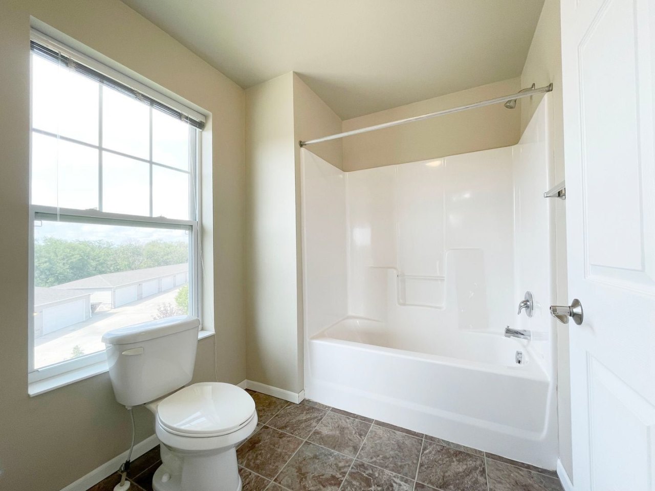 Willow Brooke Lodge Apartments Image 14