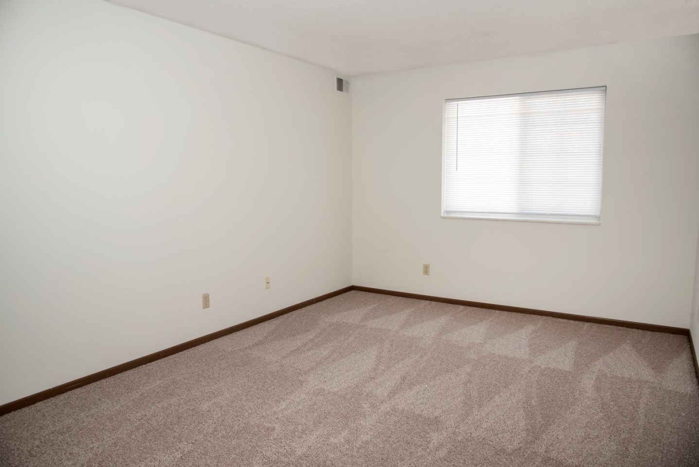 Greystone Heights Image 21