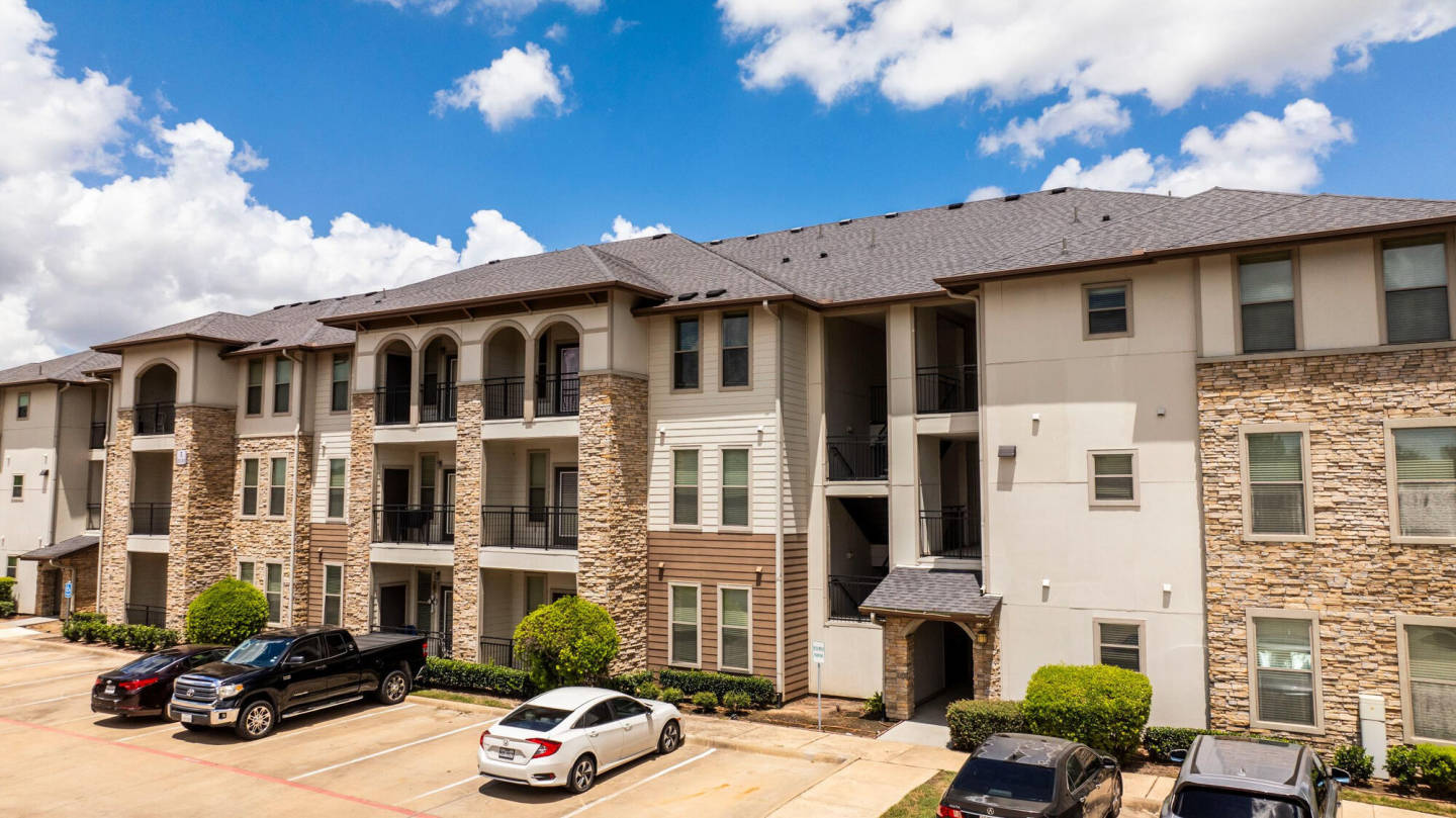 Olympus at Waterside Estates Image 21