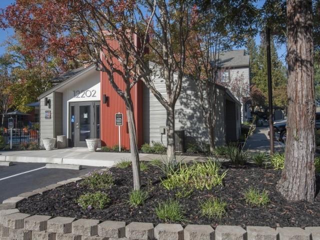 Eclipse 96 Apartments Image 12