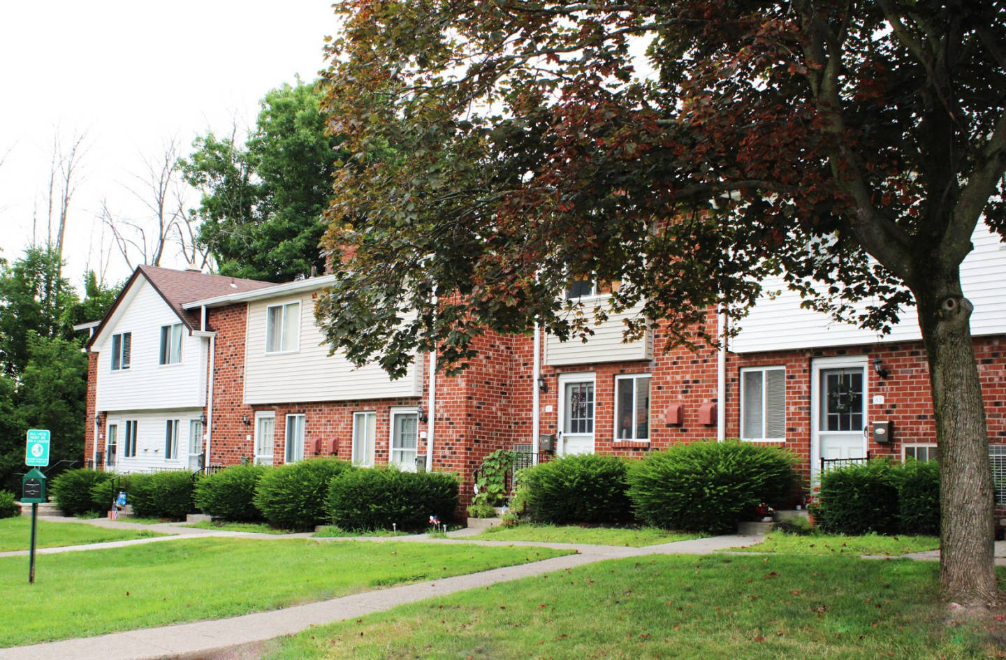 Highview Manor Apartments Image 45