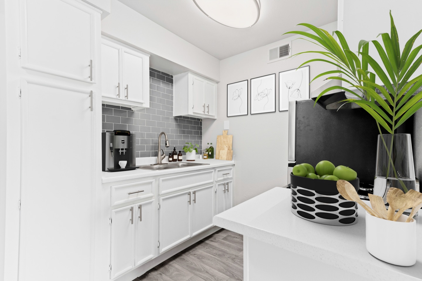The Enclave Apartment Homes Image 1