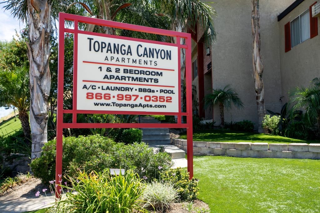 Topanga Canyon Apartments Image 38