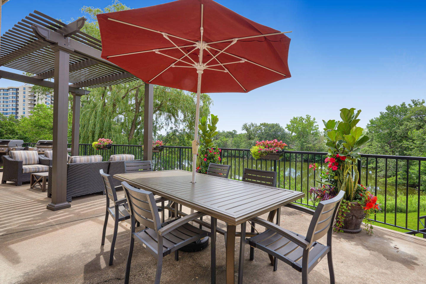 Cornelia Place Image 46