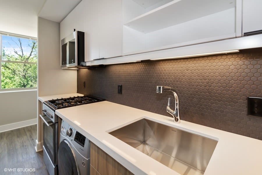 Carver Slowe Apartments Image 17