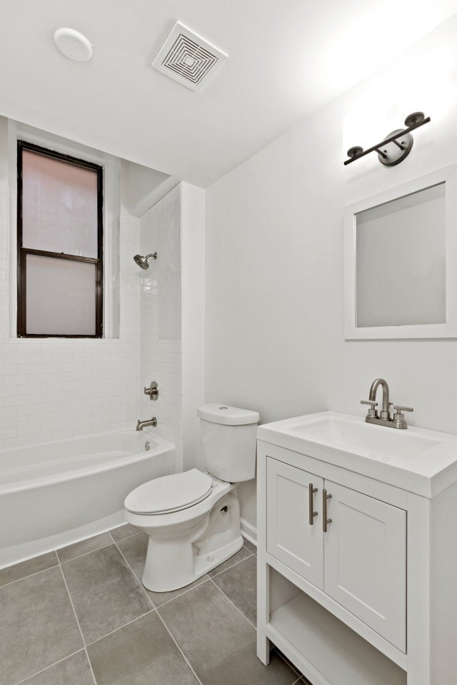 Lombardy Flats Image 6